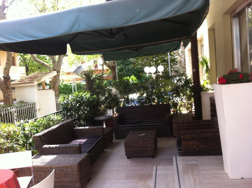 Hotel Oxford Rimini Exterior foto